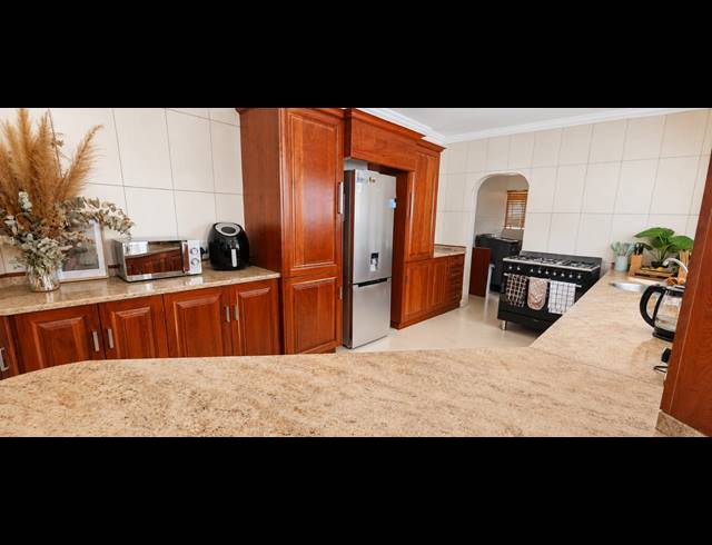4 BEDROOM HOUSE FOR SALE IN BENDOR